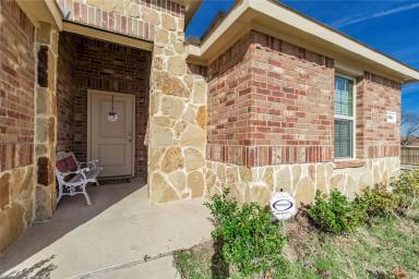 Main picture of 2611 Hutchins Dr