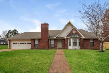 Main picture of 7159 Eastover Blvd