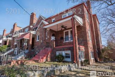Main picture of 5201 2nd St NW