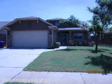 Main picture of 912 Bear Mountain Dr