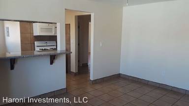 Main picture of 856 1/2 W 55th St