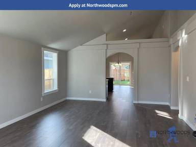 Main picture of 815 Trinity Way