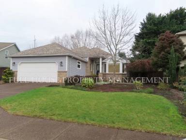 Main picture of 3191 Queens East St