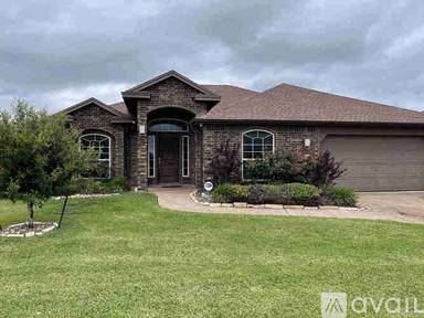 Main picture of 3909 Eucalyptus St