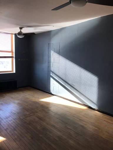 Main picture of 410 E Main Ave