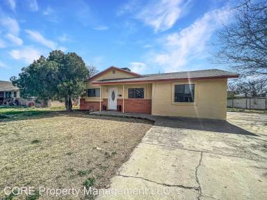 Main picture of 1103 W Iron Ave