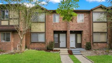 Main picture of 2363 Huntington Green Ct