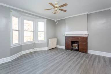 Main picture of 605 Main St