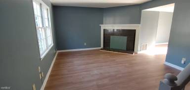 Main picture of 1000 Jeanette Ln