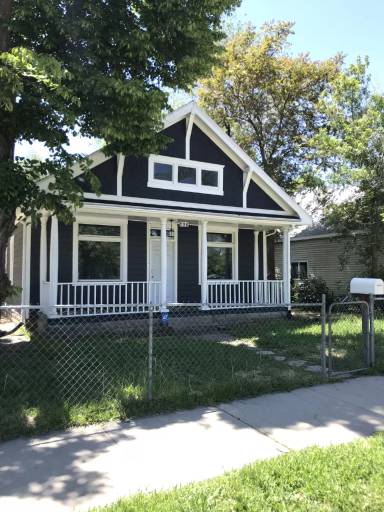 Main picture of 465 31st St
