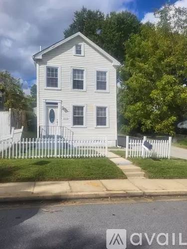 Main picture of 1010 58th Ave
