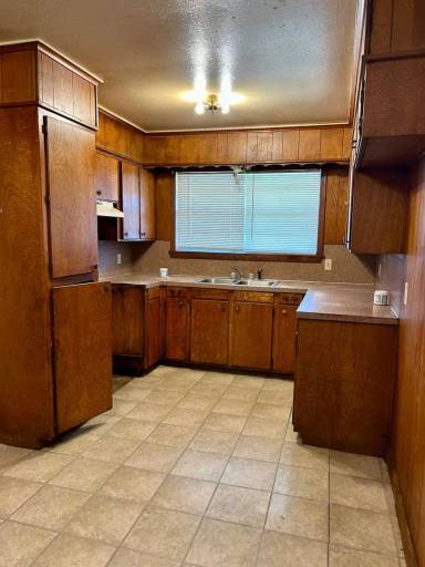 Main picture of 1722 Peach St