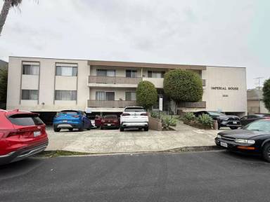 Main picture of 2020 Preuss Rd