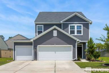 Main picture of 402 Carrara Dr