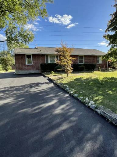 Main picture of 2911 Teakwood Dr