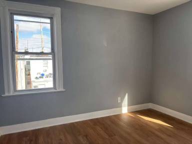 Main picture of 112 S 15th St