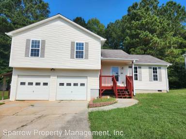 Main picture of 409 River Trace Dr