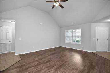 Main picture of 1280 Lariat Dr