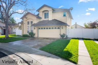 Main picture of 516 Carrigane Way