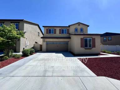 Main picture of 24200 Blackberry St