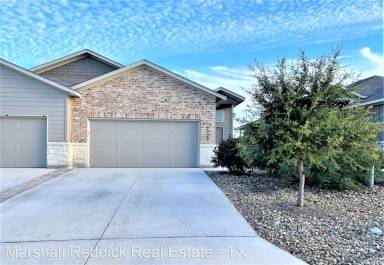 Main picture of 2207 Avery Vlg