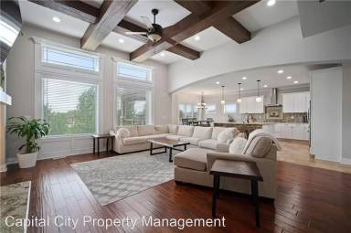 Main picture of 4804 143rd St