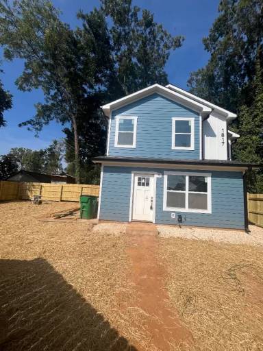 Main picture of 1817 Newcastle St.