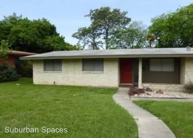 Main picture of 701 Oblate Dr