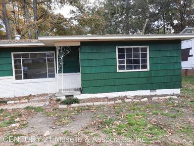 Main picture of 2438 Belvedere Dr