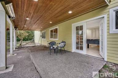 Main picture of 3826 231st Ave SE