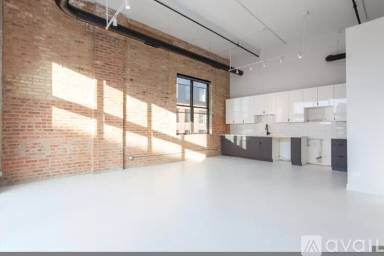 Main picture of 213 N Racine Ave