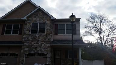 Main picture of 2 Cobblestone Cir