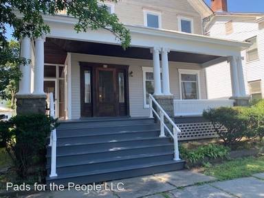 Main picture of 89 Clinton Ave