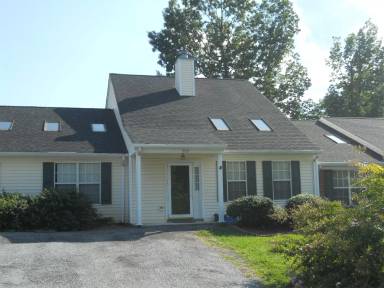 Main picture of 702 Royal Gardens Ct