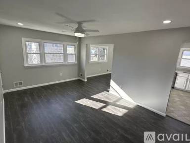 Main picture of 690 Fairfield Ave