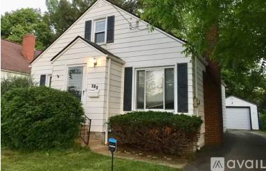 Main picture of 147 Clifton Dr