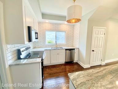 Main picture of 150 Lenox Ave