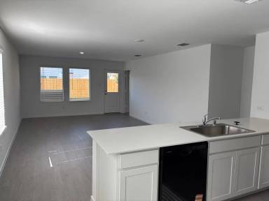 Main picture of 3904 Pontchartrain Pkwy