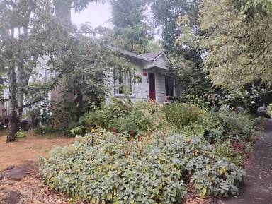 Main picture of 735 N Farragut St