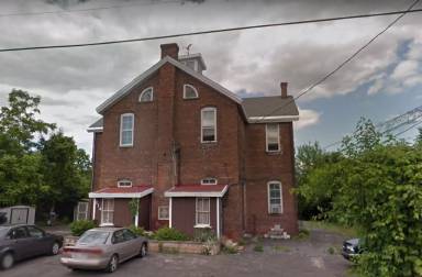 Main picture of 219 Newkirk St