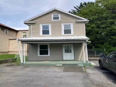 Main picture of 142 N 28th St