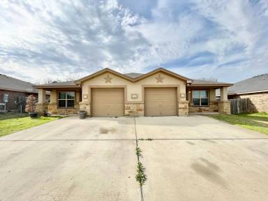 Main picture of 4405 Cambridge Dr