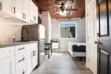 Main picture of 1864 Cordova St