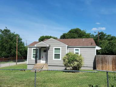 Main picture of 501 Parkdale Ave
