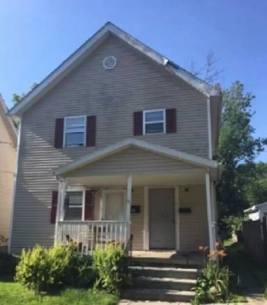 Main picture of 212 Gates Ave