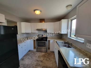 Main picture of 5734 Ryewyck Dr. Toledo, Ohio 43614 - 3