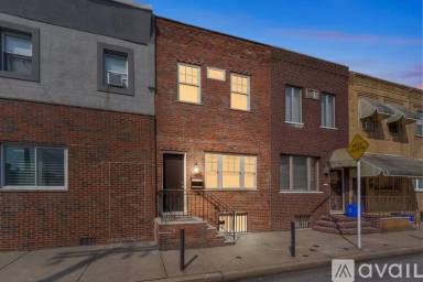 Main picture of 2552 S Sartain St