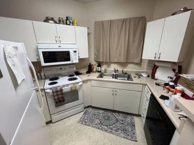 Main picture of 1631 W Canal Cir