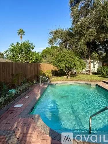 Main picture of 17 N Tupelo Cir