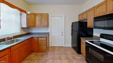 Main picture of 16 Ruthven St